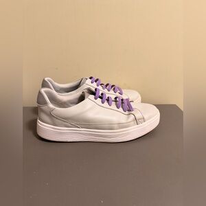 Women’s Kizik Leather Slip On Shoes Sneakers (Wide)